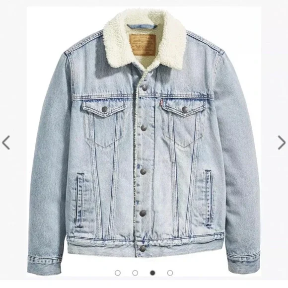 NWT LEVI'S TYPE III SHERPA TRUCKER JACKET Light Wash size SM - Picture 1 of 8